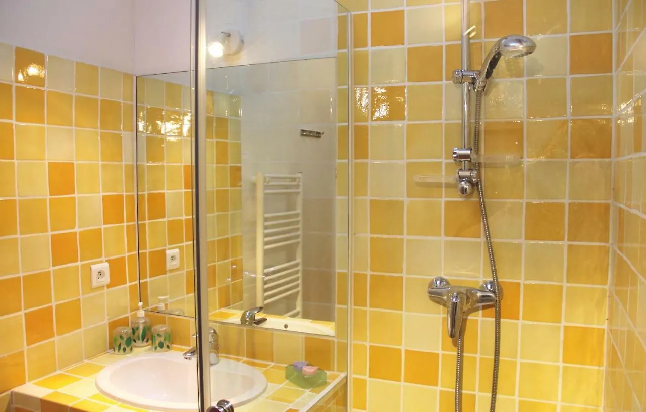 Mas Saint Michel B&B Rognes Bed & Breakfast